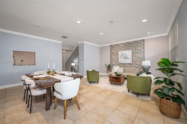 9719 Darlington Pl, Cooper City, FL 33328