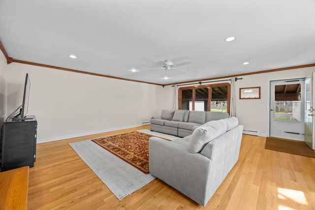 622 N Ridgeland Avenue, Oak Park, IL 60302