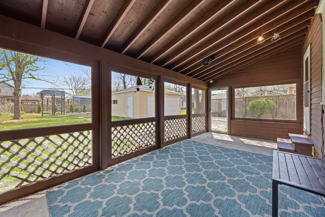 622 N Ridgeland Avenue, Oak Park, IL 60302