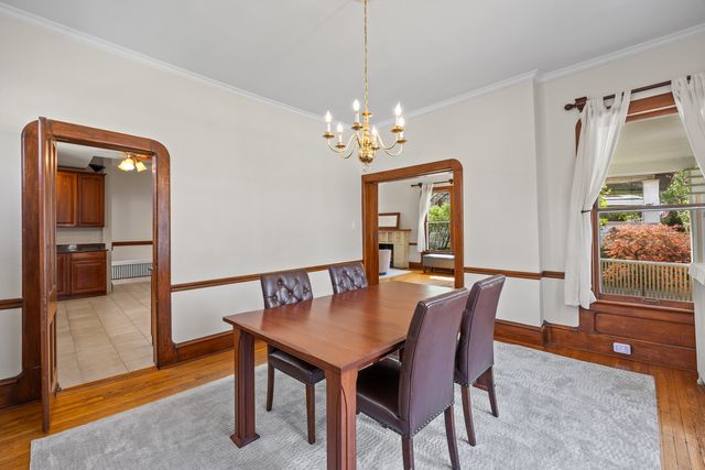 622 N Ridgeland Avenue, Oak Park, IL 60302