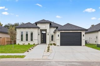 1115 E Boxwood Avenue, San Juan, TX 78589