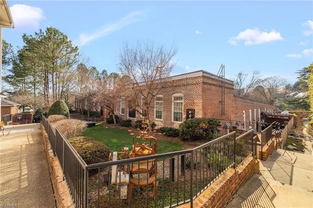 220 Tar Branch Court, Winston-salem, NC 27101