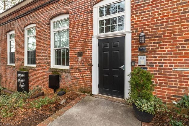 220 Tar Branch Court, Winston-salem, NC 27101