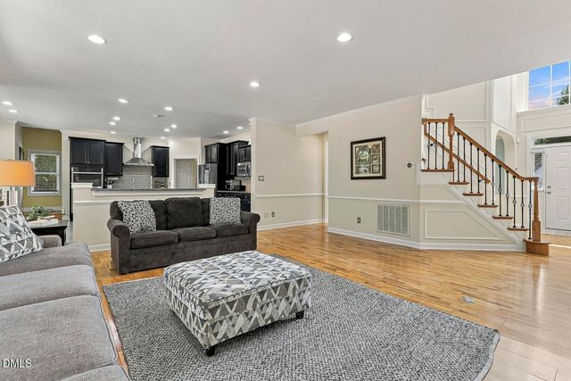 100 Hemingford Grey Court, Cary, NC 27518