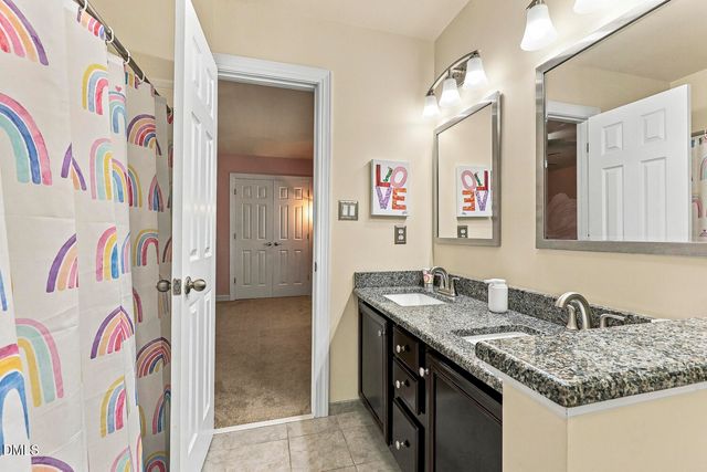 100 Hemingford Grey Court, Cary, NC 27518