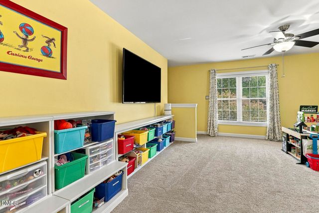 100 Hemingford Grey Court, Cary, NC 27518