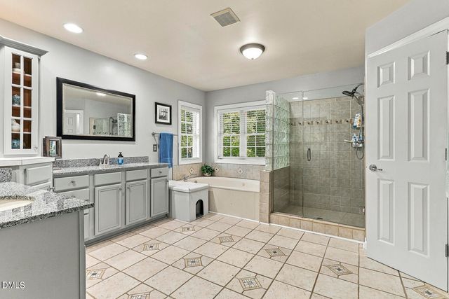100 Hemingford Grey Court, Cary, NC 27518