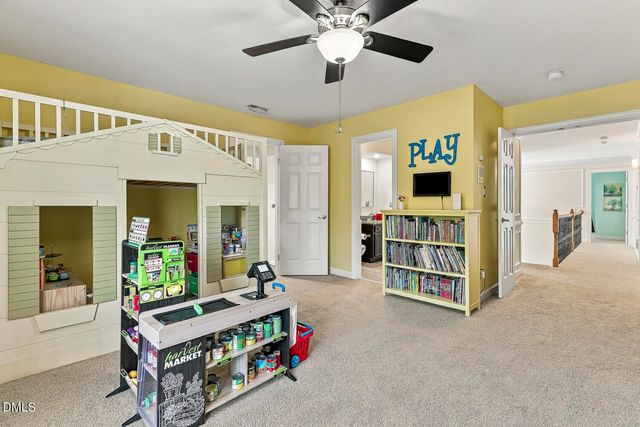 100 Hemingford Grey Court, Cary, NC 27518