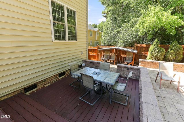 100 Hemingford Grey Court, Cary, NC 27518