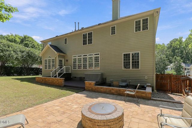 100 Hemingford Grey Court, Cary, NC 27518