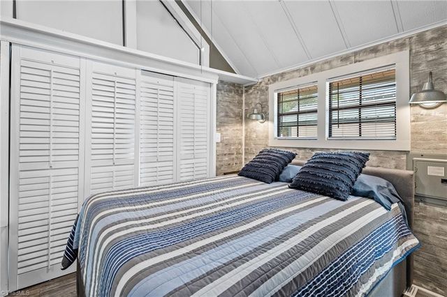 123 Grand View Drive, New London, NC 28127