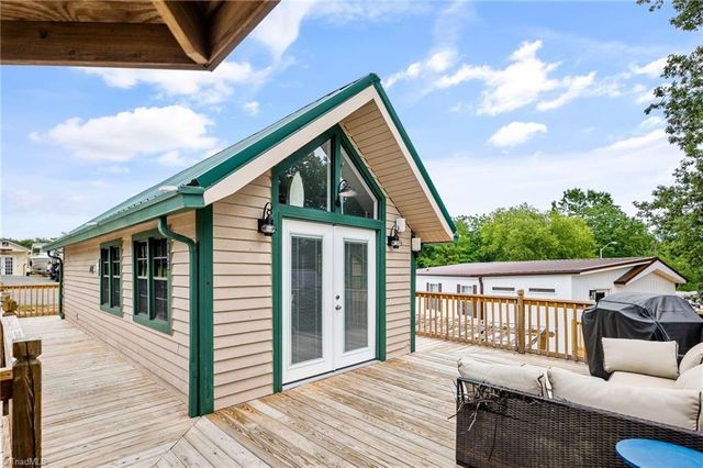 123 Grand View Drive, New London, NC 28127