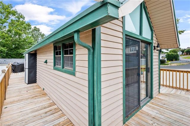 123 Grand View Drive, New London, NC 28127