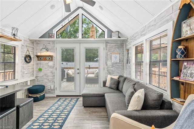 123 Grand View Drive, New London, NC 28127