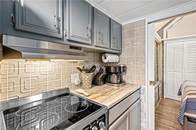 123 Grand View Drive, New London, NC 28127