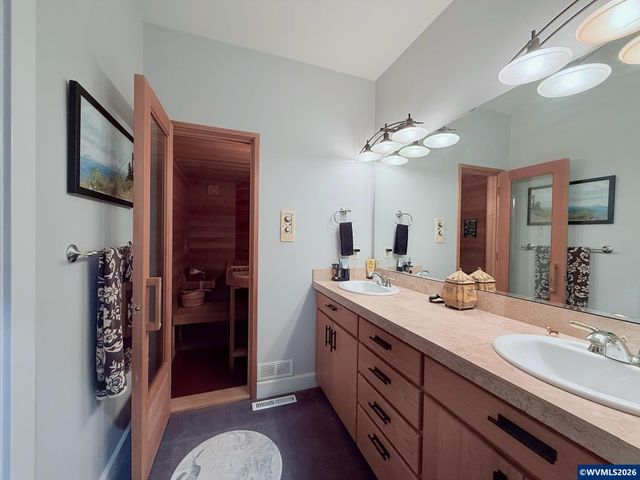 5970 Lone Oak Rd SE, Salem, OR 97306