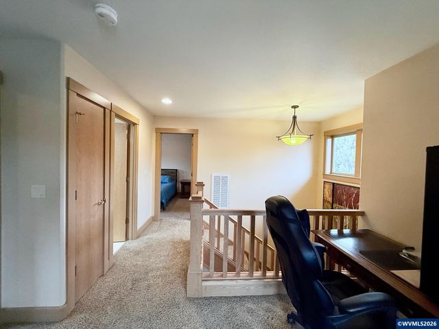 5970 Lone Oak Rd SE, Salem, OR 97306