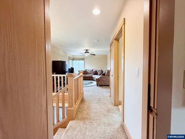 5970 Lone Oak Rd SE, Salem, OR 97306