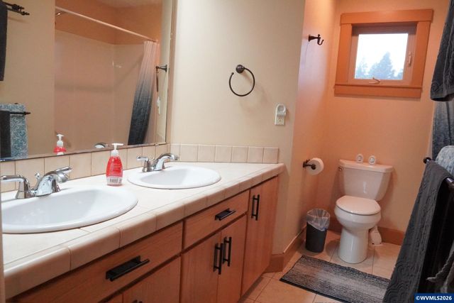 5970 Lone Oak Rd SE, Salem, OR 97306