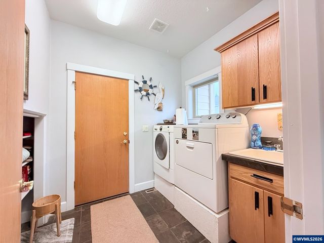 5970 Lone Oak Rd SE, Salem, OR 97306