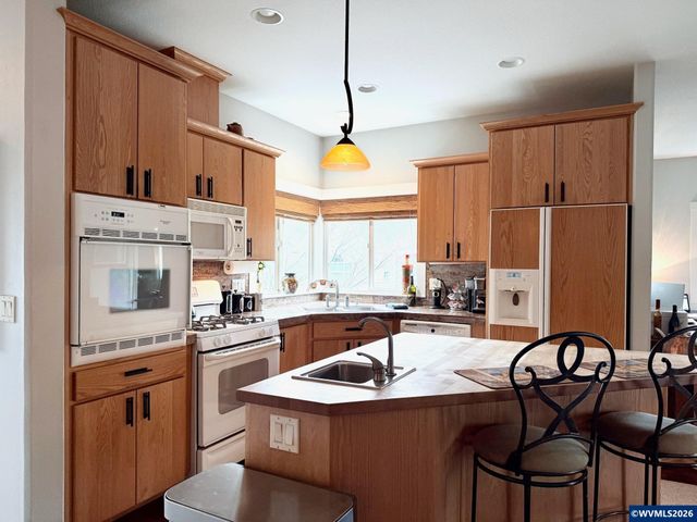 5970 Lone Oak Rd SE, Salem, OR 97306