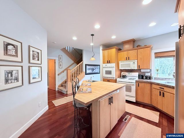 5970 Lone Oak Rd SE, Salem, OR 97306