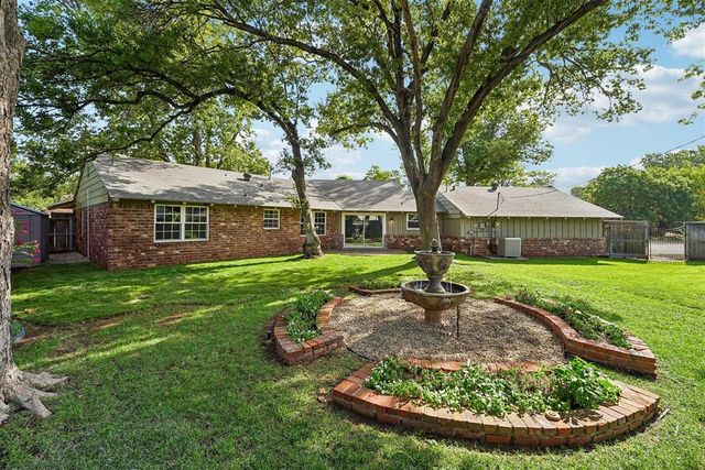 2116 NW 59th Circle, Oklahoma City, OK 73112