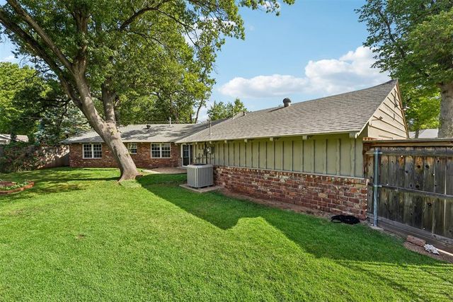 2116 NW 59th Circle, Oklahoma City, OK 73112