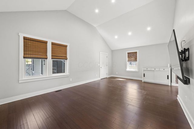 192 E 2nd Avenue, Columbus, OH 43201
