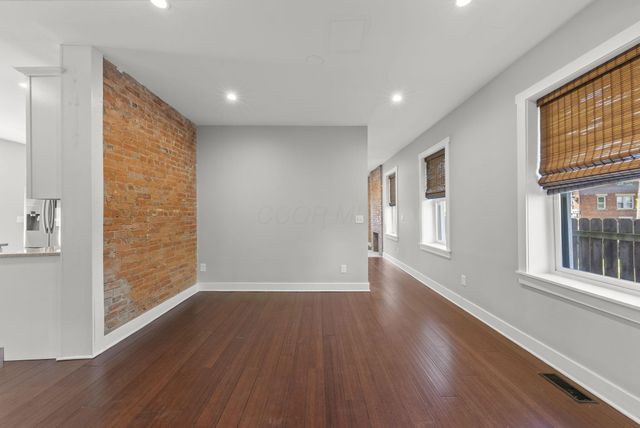 192 E 2nd Avenue, Columbus, OH 43201