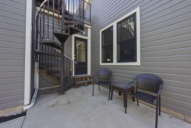 192 E 2nd Avenue, Columbus, OH 43201