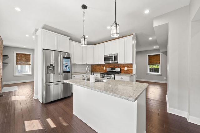 192 E 2nd Avenue, Columbus, OH 43201