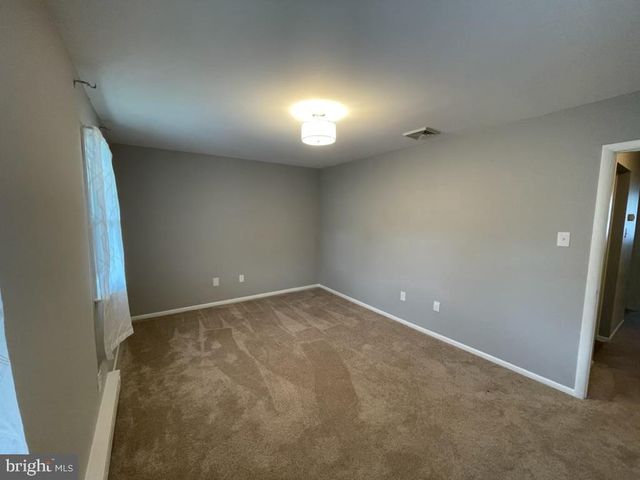 147 HUGHES AVE, Sellersville, PA 18960