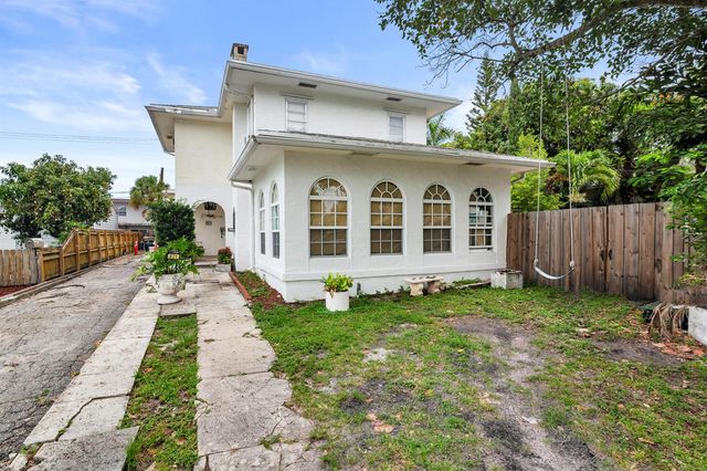 821 Omar Road, West Palm Beach, FL 33405