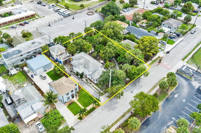 821 Omar Road, West Palm Beach, FL 33405