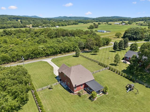 80 Edwards Rd, Lebanon, TN 37090