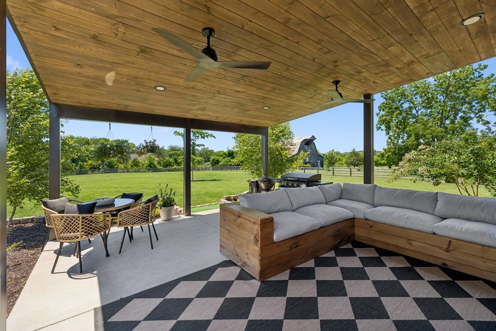 80 Edwards Rd, Lebanon, TN 37090