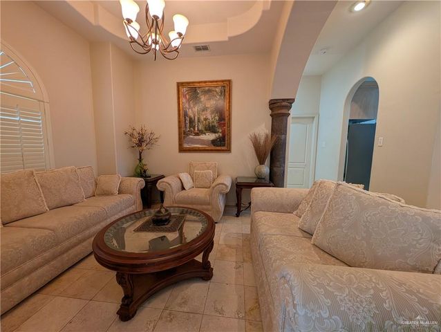 2000 E 25th Street, Mission, TX 78572