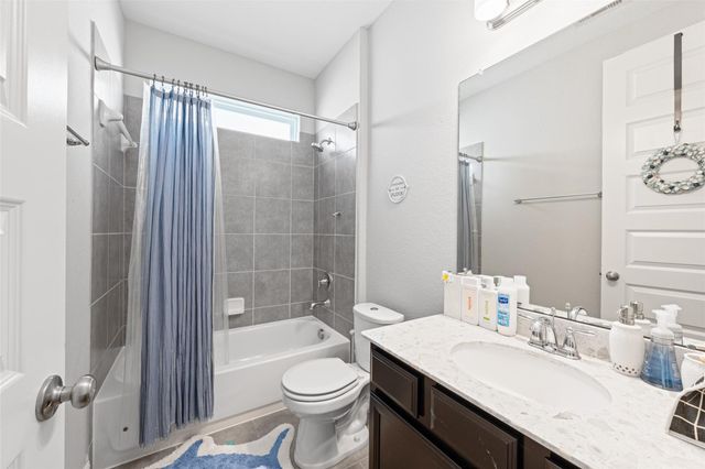 4519 Sterling Heights Lane, Sugar Land, TX 77479