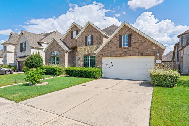 4519 Sterling Heights Lane, Sugar Land, TX 77479