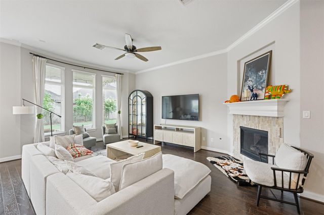 4519 Sterling Heights Lane, Sugar Land, TX 77479