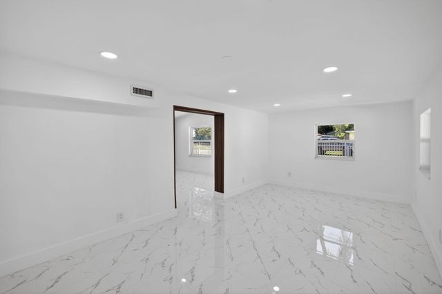 13685 NW 3rd Avenue, North Miami, FL 33168