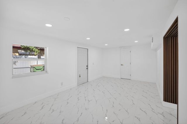 13685 NW 3rd Avenue, North Miami, FL 33168