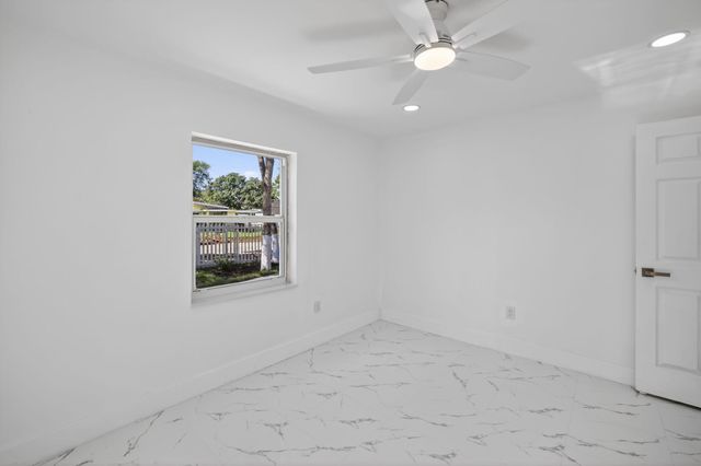 13685 NW 3rd Avenue, North Miami, FL 33168