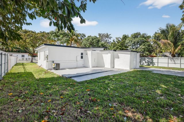 13685 NW 3rd Avenue, North Miami, FL 33168