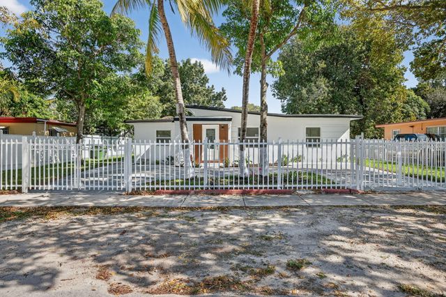 13685 NW 3rd Avenue, North Miami, FL 33168