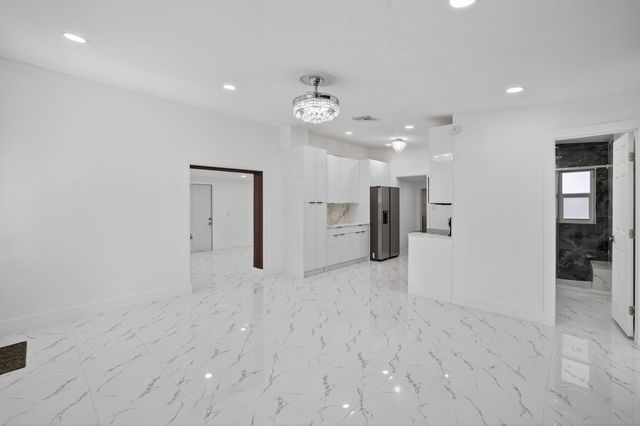 13685 NW 3rd Avenue, North Miami, FL 33168