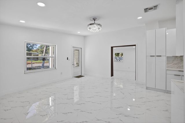 13685 NW 3rd Avenue, North Miami, FL 33168