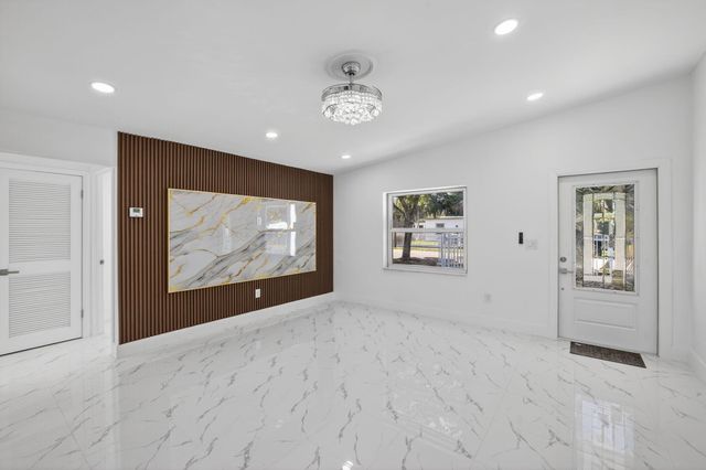 13685 NW 3rd Avenue, North Miami, FL 33168