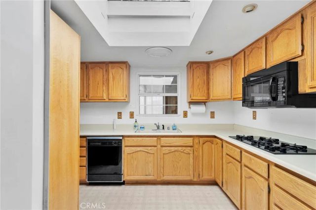 14775 Gayhead, Apple Valley, CA 92307